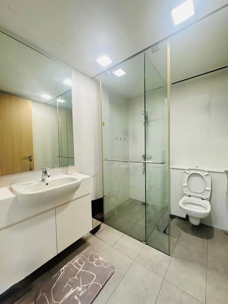 Ripple Bay Condominium For Sale at S$ 730,000 | PropertyGuru Singapore - Bathroom