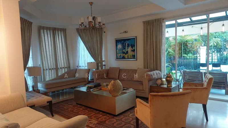 Seng Yong Villas Terraced House For Sale at S$ 6,500,000 | PropertyGuru Singapore - Living Room