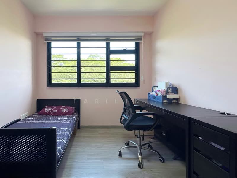 467B Bukit Batok West Avenue 9, 467B Bukit Batok West Avenue 9, 3 Bedrooms, 1,216 sqft, HDB Flat For Sale, by Farihin ., 500101851 - Bedroom - PropertyGuru.com.sg