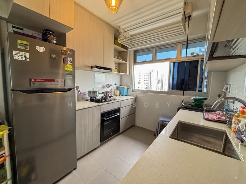 421A Northshore Drive, 421A Northshore Drive, 1 Bedroom, 506 sqft, HDB Flat For Sale, by Hazel Boey, 500101854 - Kitchen - PropertyGuru.com.sg