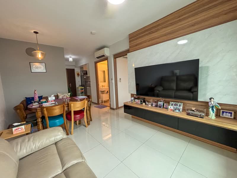 421A Northshore Drive, 421A Northshore Drive, 1 Bedroom, 506 sqft, HDB Flat For Sale, by Hazel Boey, 500101854 - Living Room - PropertyGuru.com.sg