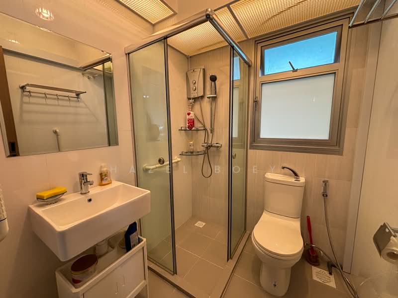 421A Northshore Drive, 421A Northshore Drive, 1 Bedroom, 506 sqft, HDB Flat For Sale, by Hazel Boey, 500101854 - Bathroom - PropertyGuru.com.sg