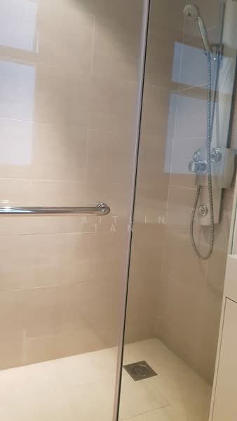 Regency Suites, 38 Kim Tian Road, 1,100 sqft, Office For Rent, by Caitlin Tan, 500101857 - Beautiful premium fittings - CommercialGuru.com.sg