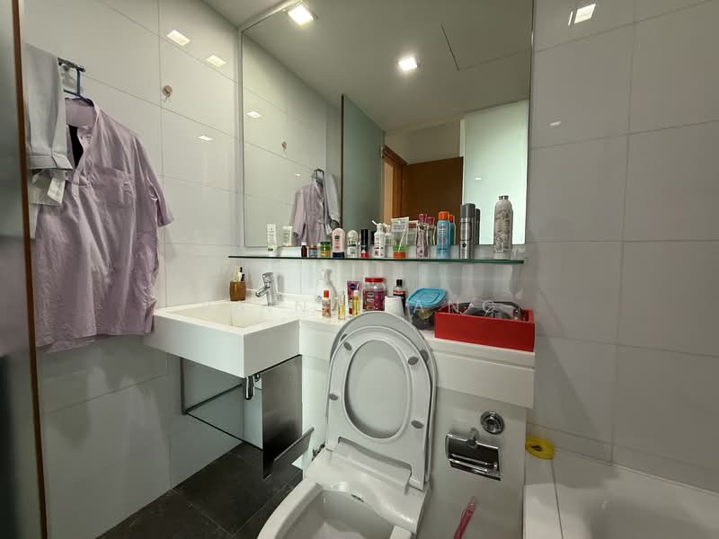 One Amber, 1 Amber Gardens, 2 Bedrooms, 958 sqft, Condominium For Rent, by Rainie Ang, 500101862 - Bathroom - PropertyGuru.com.sg