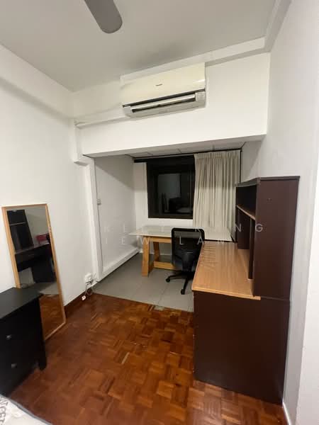 Sun Court, 21 Lorong Kilat, Room Rental, 200 sqft, Apartment For Rent, by Shirley Kang Siew Lan, 500101866 - Study - PropertyGuru.com.sg
