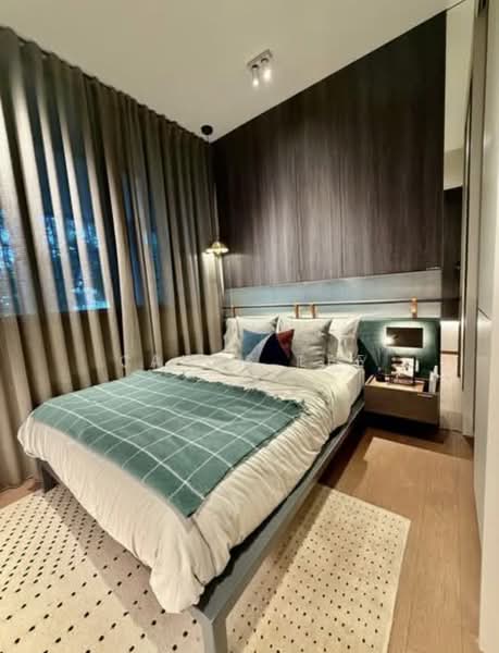 The Continuum Condominium For Sale at S$ 2,099,000 | PropertyGuru Singapore - Bedroom