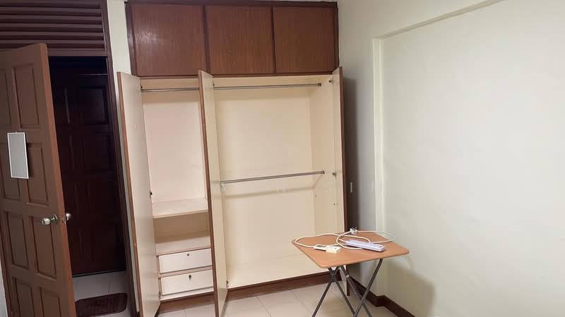 341 Hougang Avenue 7, 341 Hougang Avenue 7, Room Rental, 200 sqft, HDB Flat For Rent, by Shawn Sim, 500101868 - Interior - PropertyGuru.com.sg