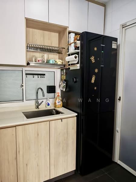 588B Ang Mo Kio Street 52, 588B Ang Mo Kio Street 52, 3 Bedrooms, 969 sqft, HDB Flat For Sale, by Stella Wang, 500101873 - Kitchen - PropertyGuru.com.sg