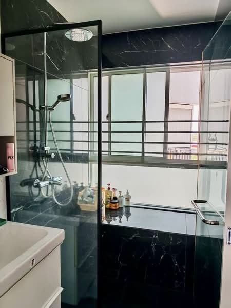 588B Ang Mo Kio Street 52, 588B Ang Mo Kio Street 52, 3 Bedrooms, 969 sqft, HDB Flat For Sale, by Stella Wang, 500101873 - PropertyGuru.com.sg