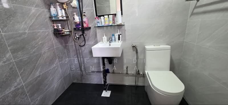 745 Jurong West Street 73, 745 Jurong West Street 73, 3 Bedrooms, 1,119 sqft, HDB Flat For Sale, by Jefferidin Singaram, 500101890 - Bathroom - PropertyGuru.com.sg