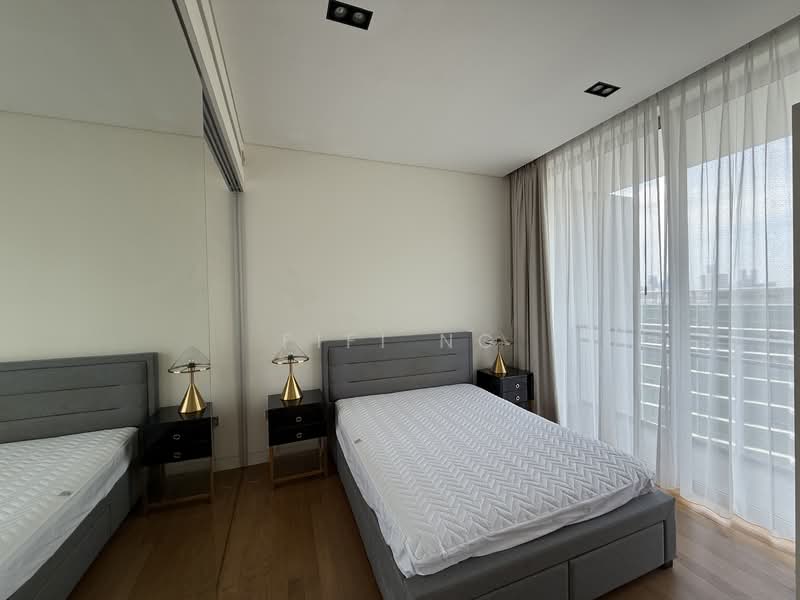 Hilltops, 99 Cairnhill Circle, 2 Bedrooms, 829 sqft, Condominium For Sale, by FiFi Ng, 500101896 - Bedroom - PropertyGuru.com.sg