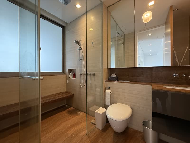 Hilltops, 99 Cairnhill Circle, 2 Bedrooms, 829 sqft, Condominium For Sale, by FiFi Ng, 500101896 - Bathroom - PropertyGuru.com.sg