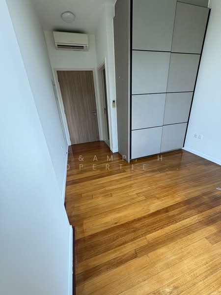 Canberra Residences, 501 Canberra Drive, 2 Bedrooms, 904 sqft, Condominium For Sale, by BETTY, 500101903 - Interior - PropertyGuru.com.sg