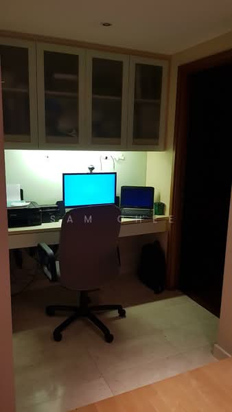 Emery Point, 18 Ipoh Lane, 3 Bedrooms, 1,324 sqft, Condominium For Rent, by Sam Chee, 500101905 - Study Corner - PropertyGuru.com.sg