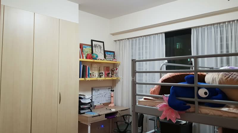 Emery Point, 18 Ipoh Lane, 3 Bedrooms, 1,324 sqft, Condominium For Rent, by Sam Chee, 500101905 - Room 3 - PropertyGuru.com.sg