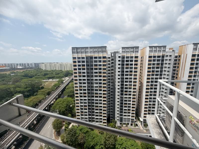405A Northshore Drive, 405A Northshore Drive, 3 Bedrooms, 1,012 sqft, HDB Flat For Sale, by Desiree Leung, 500101918 - Kitchen view  - PropertyGuru.com.sg