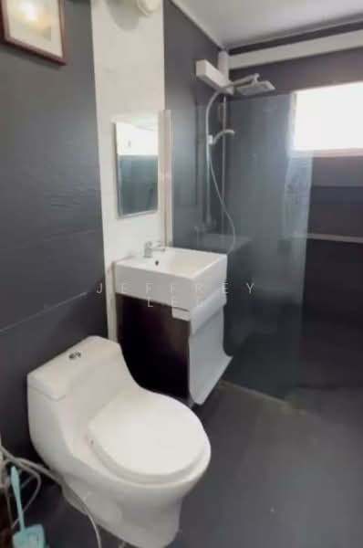 208 Pasir Ris Street 21, 208 Pasir Ris Street 21, 4 Bedrooms, 1,571 sqft, HDB Flat For Rent, by Jeffrey Lee, 500101919 - Bathroom - PropertyGuru.com.sg