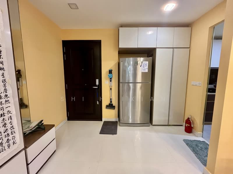 E Maisons (The Maisons), 28 Braddell Road, 2 Bedrooms, 936 sqft, Apartment For Rent, by Shi Huixian, 500101921 - Entrance - PropertyGuru.com.sg