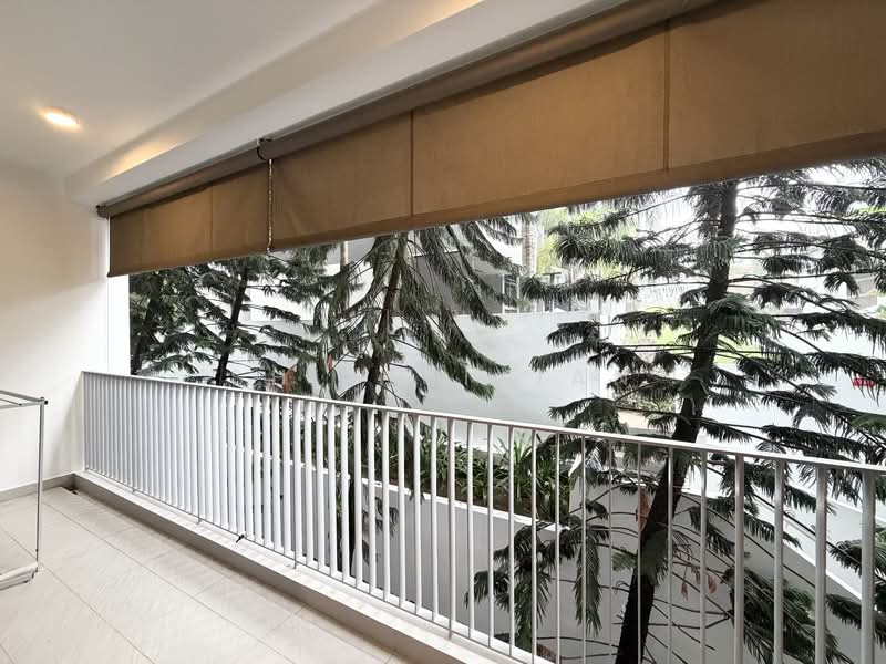 E Maisons (The Maisons), 28 Braddell Road, 2 Bedrooms, 936 sqft, Apartment For Rent, by Shi Huixian, 500101921 - Balcony - PropertyGuru.com.sg