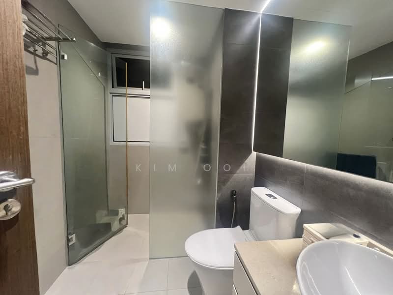 Ecopolitan, 134 Punggol Walk, 3 Bedrooms, 1,216 sqft, Executive Condominium For Rent, by Kim Ooi, 500101930 - Bathroom - PropertyGuru.com.sg