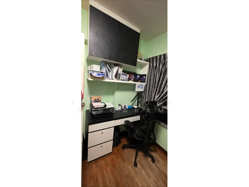 271A Punggol Walk HDB Flat For Sale at S$ 750,000 | PropertyGuru Singapore - Study