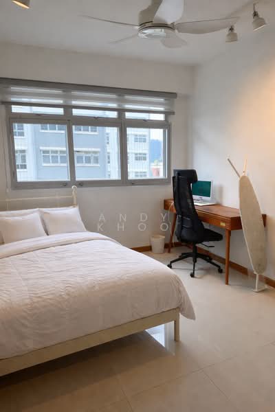 460A Bukit Batok West Avenue 9, 460A Bukit Batok West Avenue 9, 3 Bedrooms, 1,001 sqft, HDB Flat For Sale, by Andy Khoo, 500101943 - Common Bedroom - PropertyGuru.com.sg