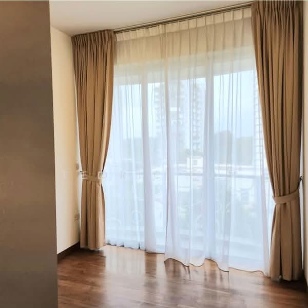 Hallmark Residences, 17 Ewe Boon Road, 2 Bedrooms, 969 sqft, Condominium For Sale, by Tedric Poh, 500101958 - Interior - PropertyGuru.com.sg