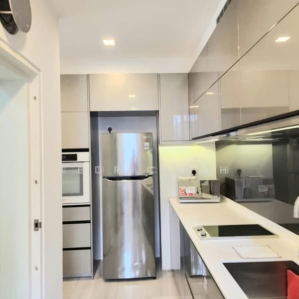 Hallmark Residences, 17 Ewe Boon Road, 2 Bedrooms, 969 sqft, Condominium For Sale, by Tedric Poh, 500101958 - Kitchen - PropertyGuru.com.sg