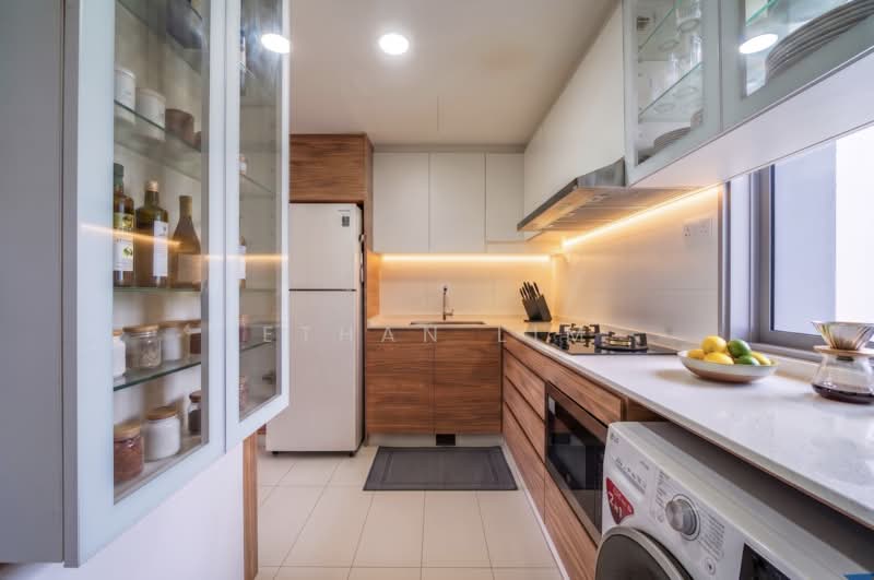 Waterfront Key, 772 Bedok Reservoir Road, 3 Bedrooms, 1,313 sqft, Condominium For Sale, by Ethan Lim, 500101970 - Kitchen - PropertyGuru.com.sg