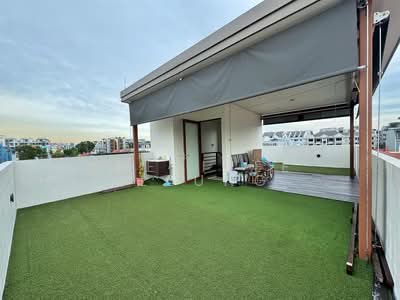 For Sale - 3.5 Storey Semi-Detached @ Telok Kurau. 1km to Tao Nan