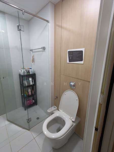 The Sail @ Marina Bay, 6 Marina Boulevard, Room Rental, 200 sqft, Condominium For Rent, by Alan Huy, 500101983 - Bathroom - PropertyGuru.com.sg