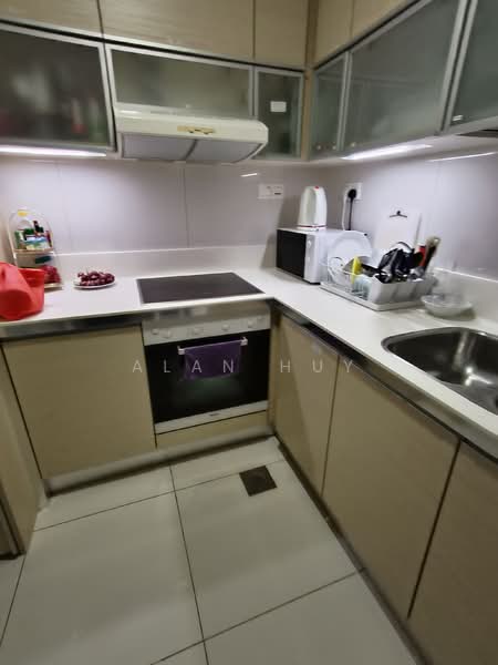 The Sail @ Marina Bay, 6 Marina Boulevard, Room Rental, 200 sqft, Condominium For Rent, by Alan Huy, 500101983 - Kitchen - PropertyGuru.com.sg