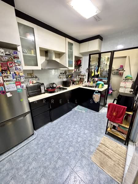 504A Montreal Drive, 504A Montreal Drive, 4 Bedrooms, 1,399 sqft, HDB Flat For Sale, by Darrell Sim, 500101994 - Kitchen - PropertyGuru.com.sg