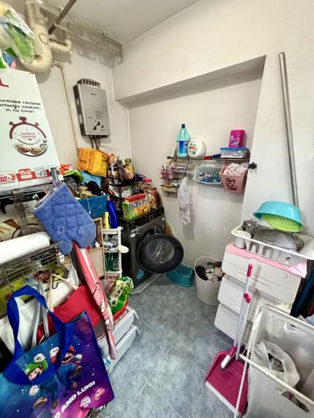 504A Montreal Drive, 504A Montreal Drive, 4 Bedrooms, 1,399 sqft, HDB Flat For Sale, by Darrell Sim, 500101994 - Service Yard - PropertyGuru.com.sg