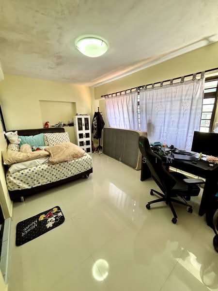 504A Montreal Drive, 504A Montreal Drive, 4 Bedrooms, 1,399 sqft, HDB Flat For Sale, by Darrell Sim, 500101994 - Master Bedroom - PropertyGuru.com.sg