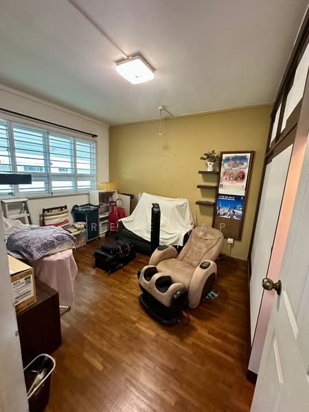 830 Yishun Street 81, 830 Yishun Street 81, 2 Bedrooms, 786 sqft, HDB Flat For Sale, by Irene Yap, 500101996 - Bedroom  - PropertyGuru.com.sg