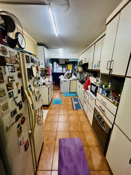 403 Woodlands Street 41, 403 Woodlands Street 41, 5 Bedrooms, 1,905 sqft, HDB Flat For Sale, by Mark Ng, 500101999 - Kitchen - PropertyGuru.com.sg