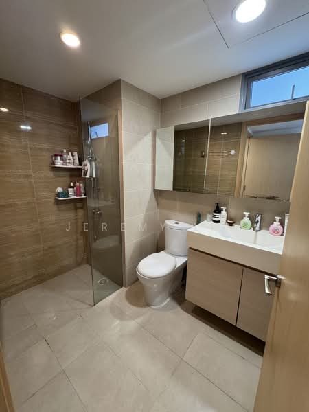 A Treasure Trove, 70 Punggol Walk, 2 Bedrooms, 775 sqft, Condominium For Sale, by Jeremy Lim, 500102001 - Bathroom - PropertyGuru.com.sg