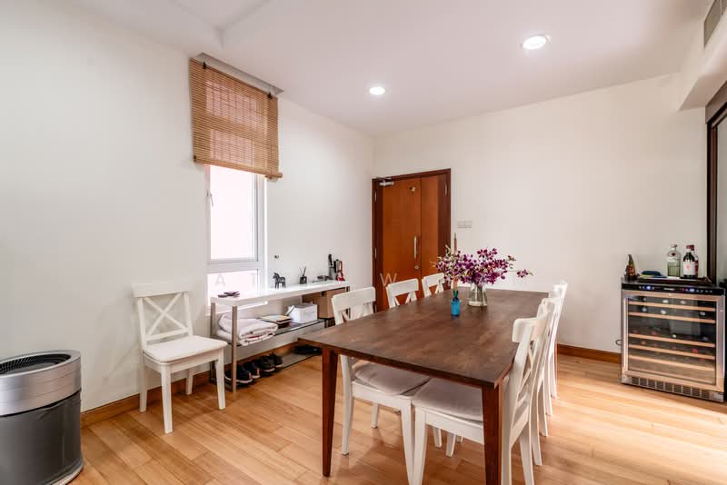 Robertson 100, 100 Robertson Quay, 3 Bedrooms, 1,044 sqft, Apartment For Sale, by Matthew Lam, 500102021 - Dining Room - PropertyGuru.com.sg
