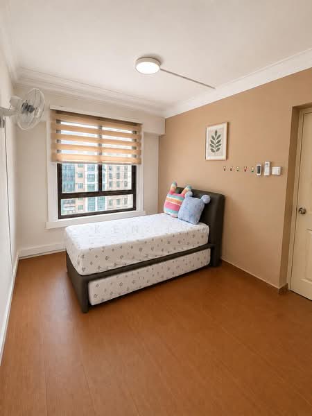 669A Jurong West Street 64, 669A Jurong West Street 64, 3 Bedrooms, 1,399 sqft, HDB Flat For Sale, by Ken Lim, 500102031 - Bedroom - PropertyGuru.com.sg