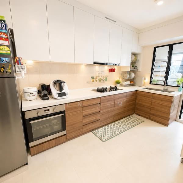 669A Jurong West Street 64, 669A Jurong West Street 64, 3 Bedrooms, 1,399 sqft, HDB Flat For Sale, by Ken Lim, 500102031 - Kitchen - PropertyGuru.com.sg