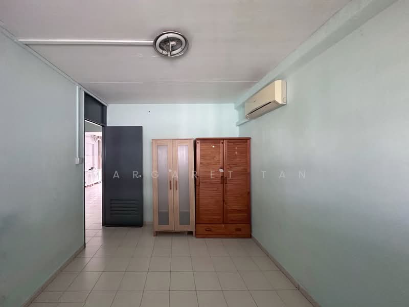 303 Yishun Central, 303 Yishun Central, 2 Bedrooms, 797 sqft, HDB Flat For Sale, by Margaret Tan, 500102032 - Interior - PropertyGuru.com.sg