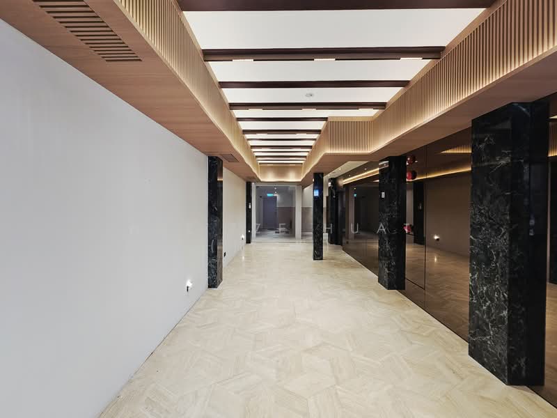 Private Restaurant in Chinatown, Smith Street, Chinatown / Tanjong Pagar, 2,618 sqft, Shop / Shophouse For Rent, by Hoe Tze Huat (何子发), 500102039 - Corridor - CommercialGuru.com.sg
