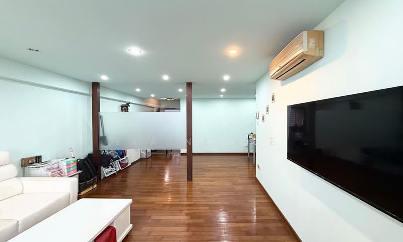315B Anchorvale Road, 315B Anchorvale Road, 3 Bedrooms, 1,183 sqft, HDB Flat For Sale, by Elaine Lee, 500102044 - Living Room - PropertyGuru.com.sg