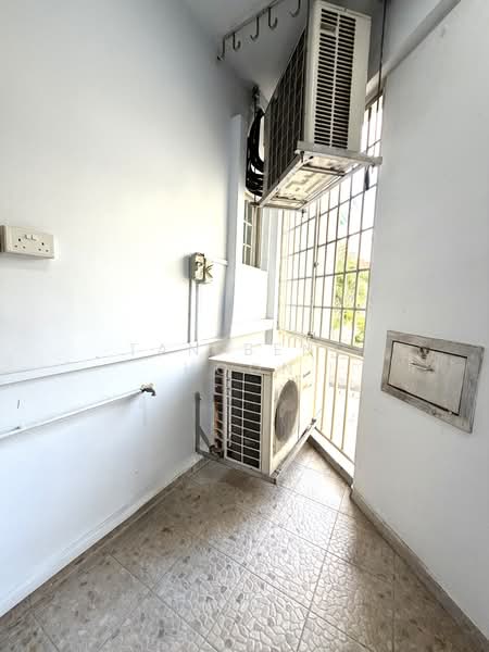 Eng Kong Green, 33 Eng Kong Crescent, 3 Bedrooms, 1,044 sqft, Condominium For Rent, by Tan Beng Hoon, 500102045 - Balcony - PropertyGuru.com.sg