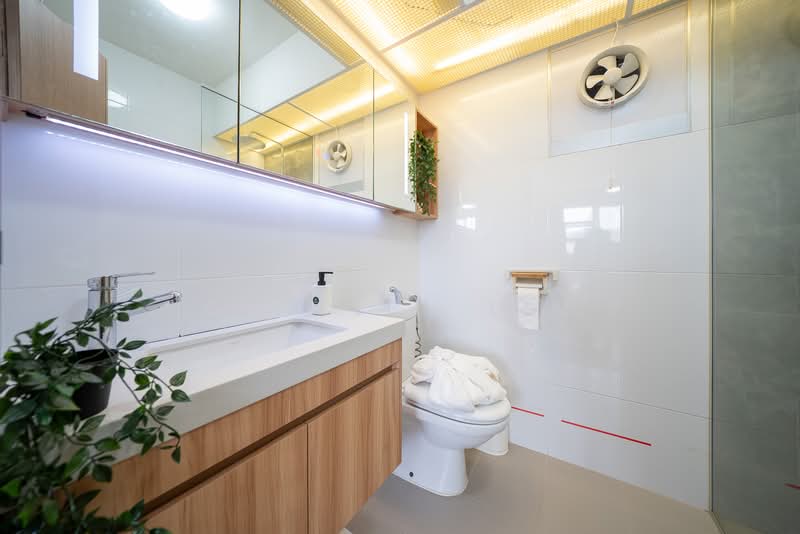 228A Ang Mo Kio Street 23, 228A Ang Mo Kio Street 23, 3 Bedrooms, 1,033 sqft, HDB Flat For Sale, by Colleen Lim, 500102046 - Bathroom - PropertyGuru.com.sg