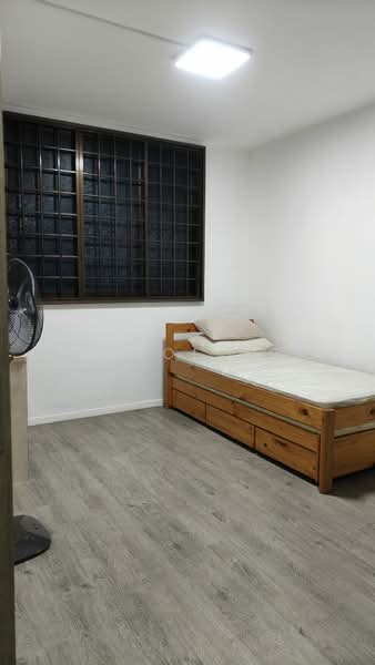 335 Woodlands Street 32, 335 Woodlands Street 32, Room Rental, 160 sqft, HDB Flat For Rent, by Carol Ng, 500102050 - Bedroom - PropertyGuru.com.sg