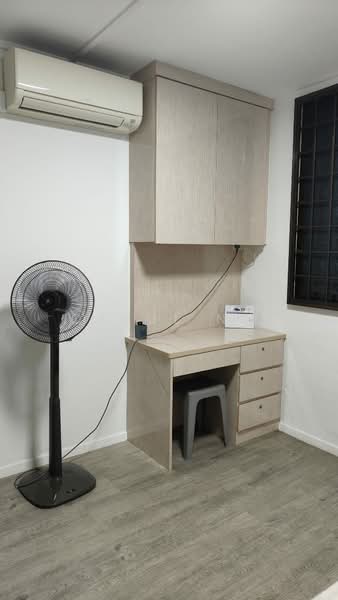 335 Woodlands Street 32, 335 Woodlands Street 32, Room Rental, 160 sqft, HDB Flat For Rent, by Carol Ng, 500102050 - Study - PropertyGuru.com.sg