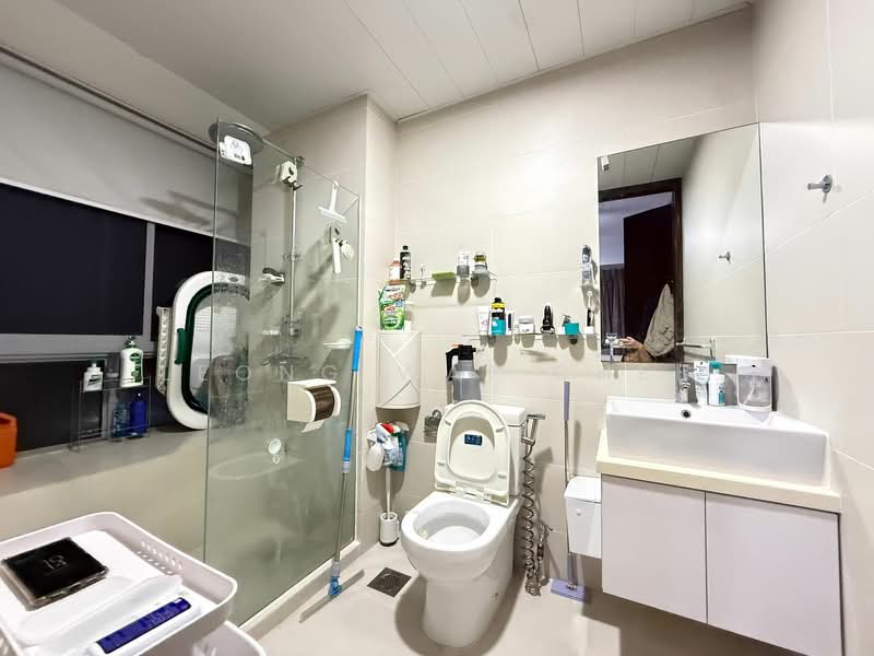 The Lenox, 396 Changi Road, 3 Bedrooms, 872 sqft, Apartment For Rent, by Leong Wai Chee, 500102062 - Bathroom - PropertyGuru.com.sg