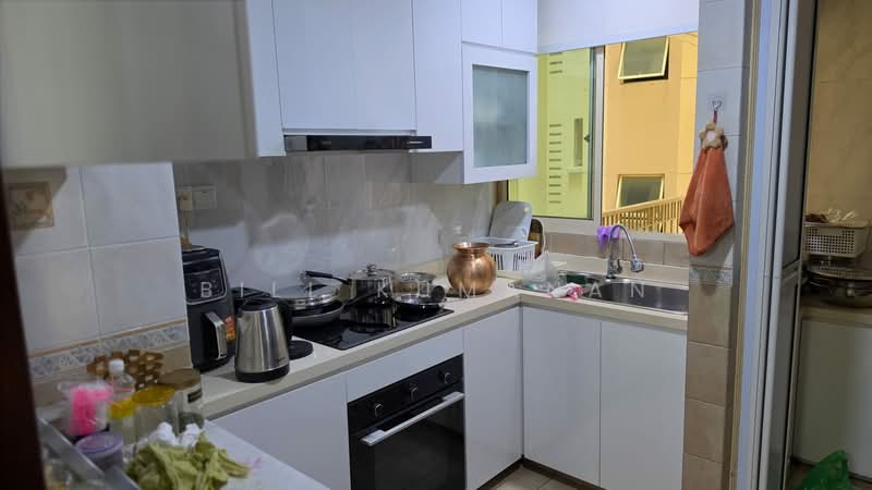 Yishun Emerald, 32 Canberra Drive, 3 Bedrooms, 1,206 sqft, Condominium For Rent, by Bill Kumanan, 500102102 - Kitchen - PropertyGuru.com.sg